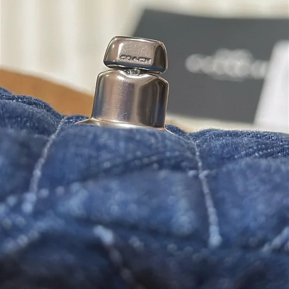 Authentic Coach Turnlock Card Case with Quilting & Silver-Toned Hardware, NWT - Picture 11 of 16